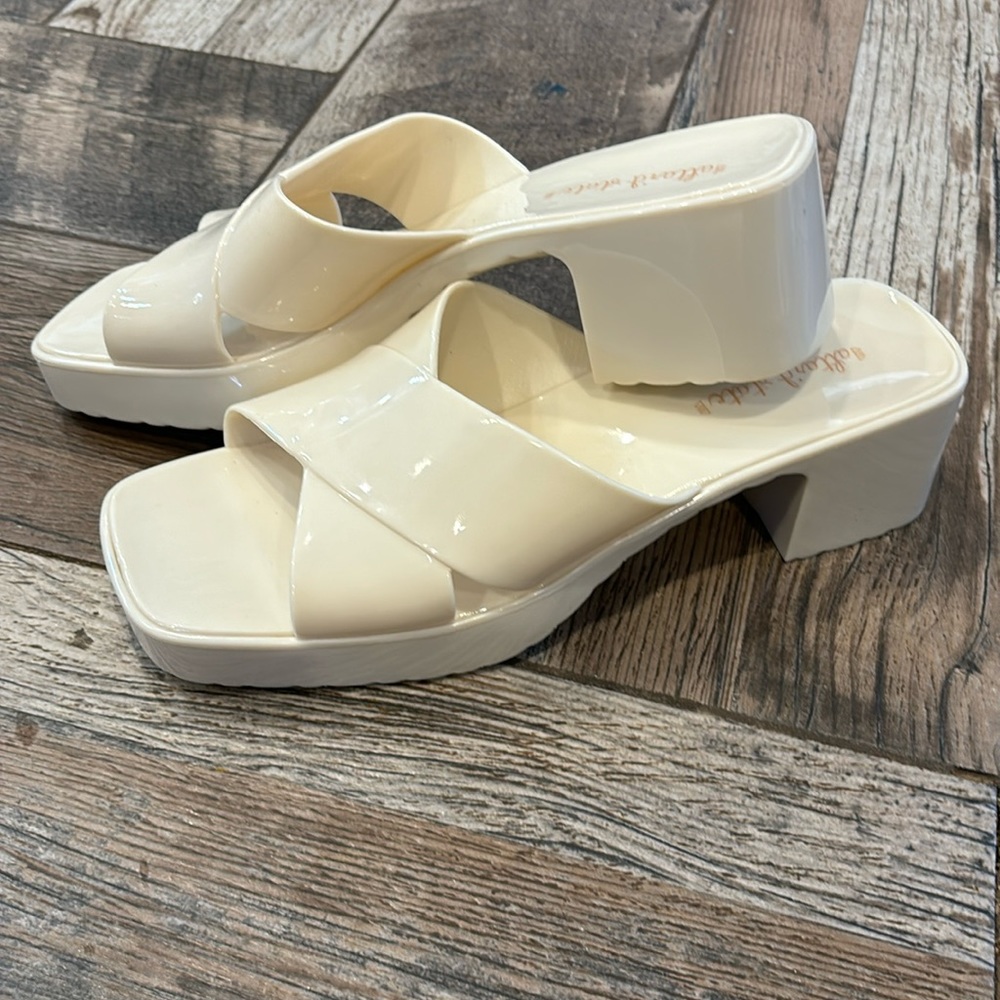 Altar’d State platform sandal